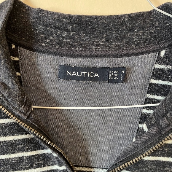 NAUTICA sweatshirt - size M - EUC - Picture 2 of 2